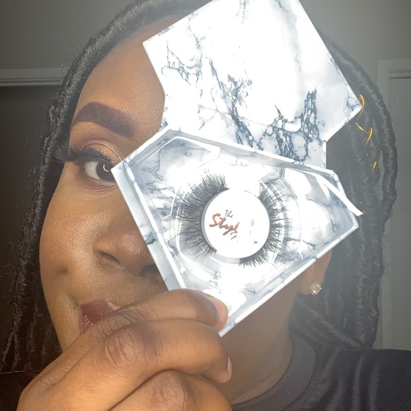 StylePlug Lashes - Picture 2 of 7